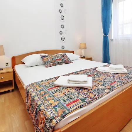 Apartment With Parking Space Baska, Krk - 18804 Baška
