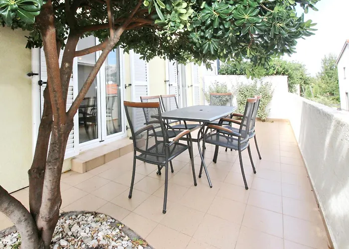 Apartmán With Parking Space Baska, Krk - 18804