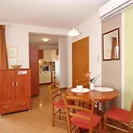 Διαμέρισμα With Parking Space Baska, Krk - 18804
