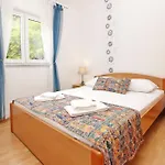 Διαμέρισμα With Parking Space Baska, Krk - 18804 *