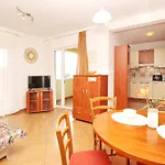 Διαμέρισμα With Parking Space Baska, Krk - 18804 *